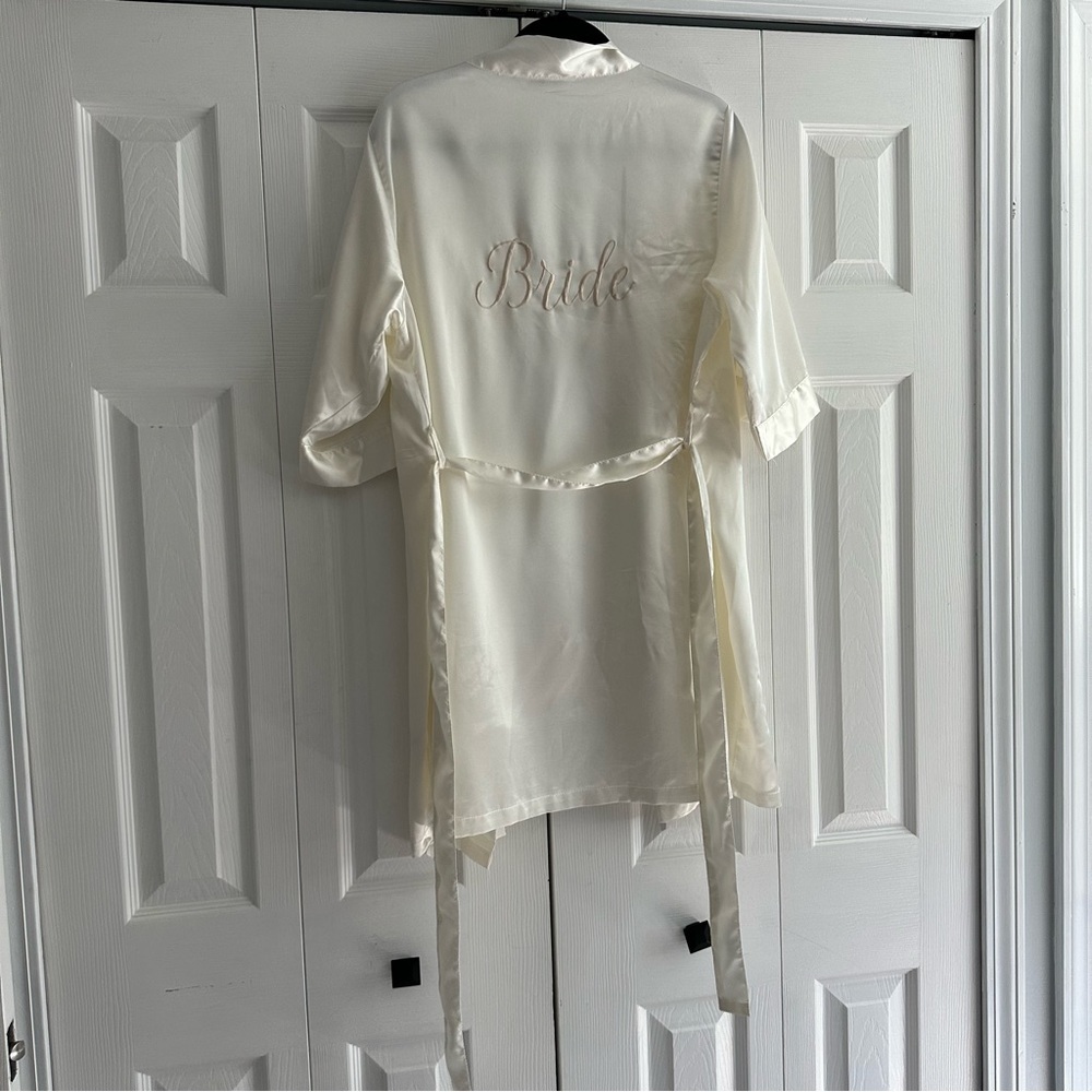 Lillian Rose Bride Robe - Picture 2 of 8